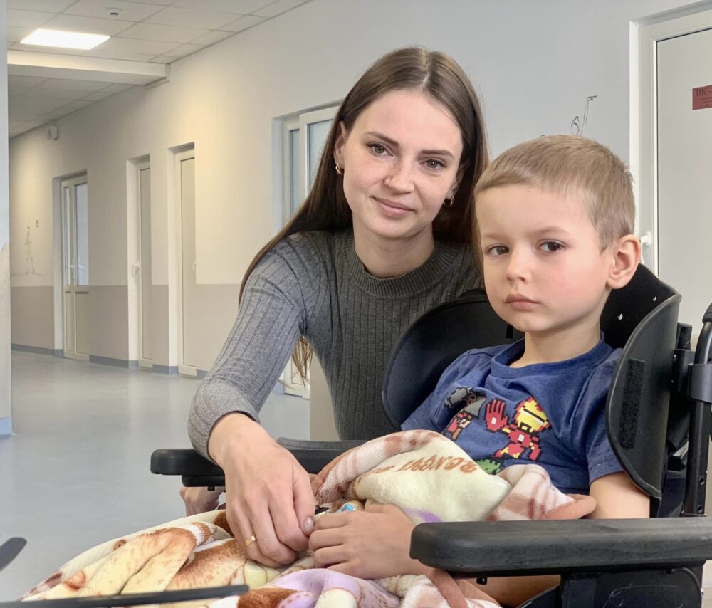 6-річній дитині у Львові видалили пухлину всередині кістки