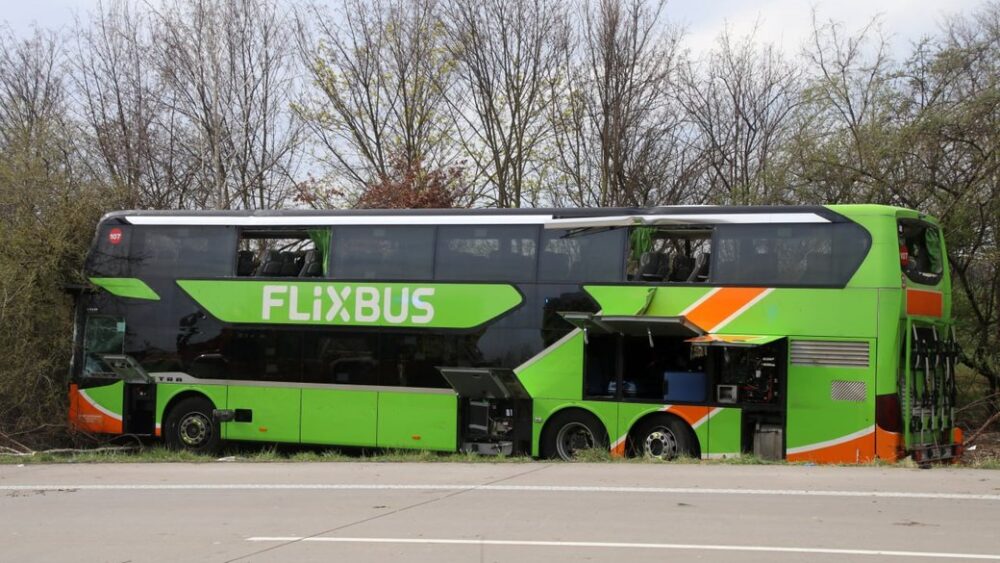П’ятеро людей загинули внаслідок аварії автобуса FlixBus