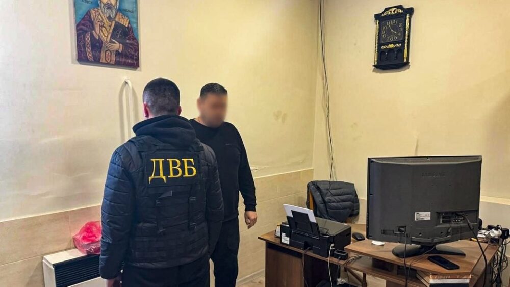 На Тернопільщині ліквідували корупційну схему в сервісному центрі МВС