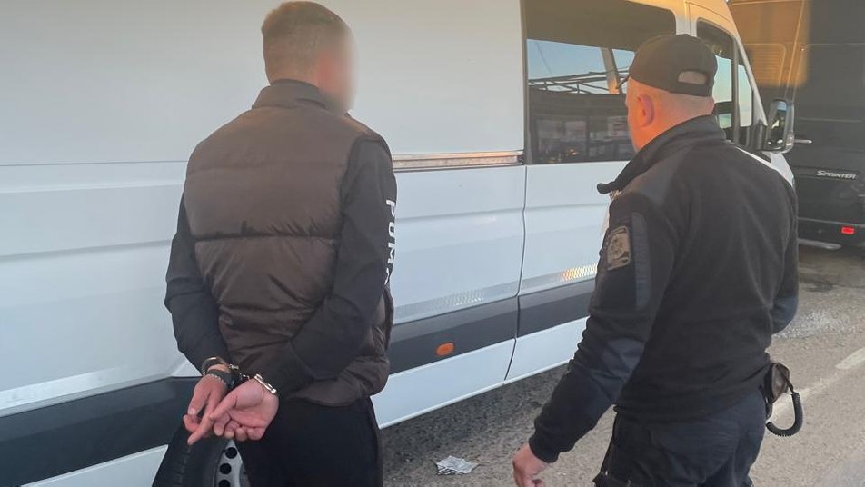 На Львівщині затримали 28-річного чоловіка, який хотів незаконно перетнути кордон
