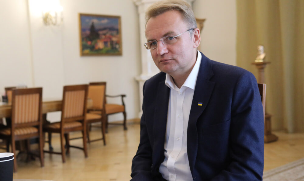 Теща депутата Львівської міськради подала в суд на Садового