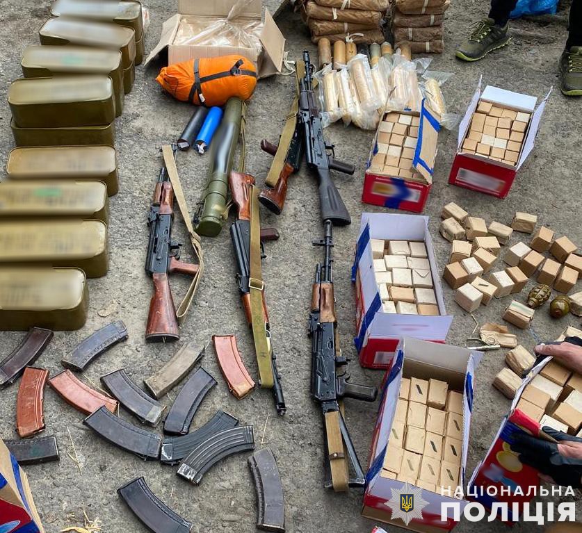 На Львівщині викрили торговця зброєю та боєприпасами