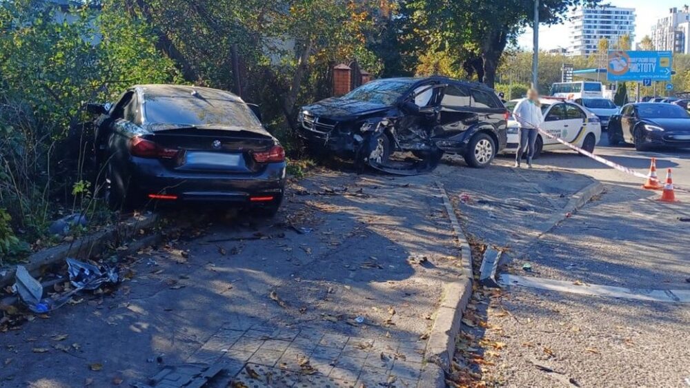 Внаслідок аварії у Львові загинув 21-річний водій