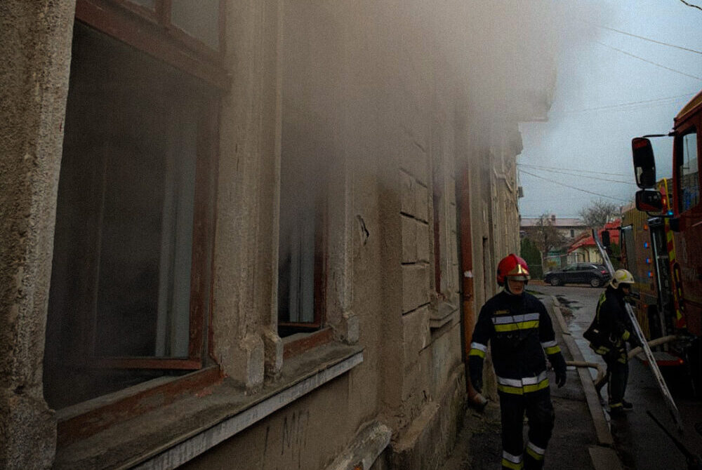 На Львівщині під час гасіння пожежі виявили тіло жінки