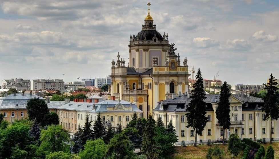 У Львові відбулась зустріч щодо врегулювання земельної суперечки навколо Митрополичих Садів